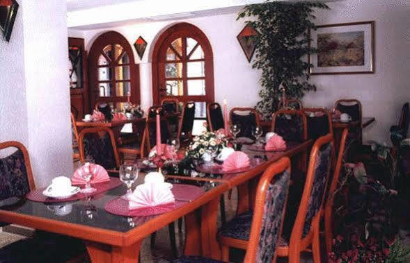 Traube Hotel Fellbach Eksteriør billede